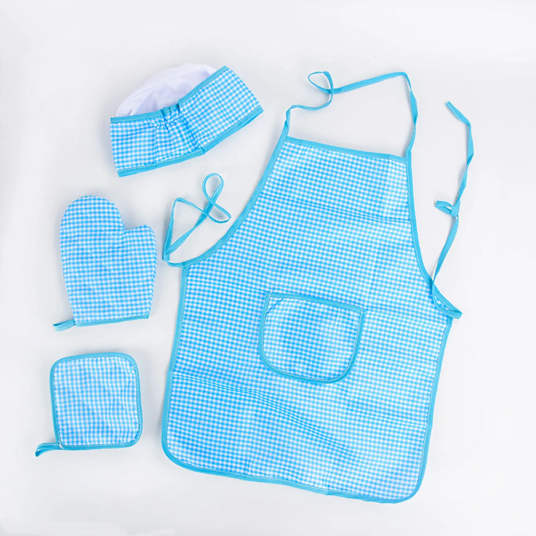 Play The Role Of A Family Dress Up In The Kitchen  Cook Set
