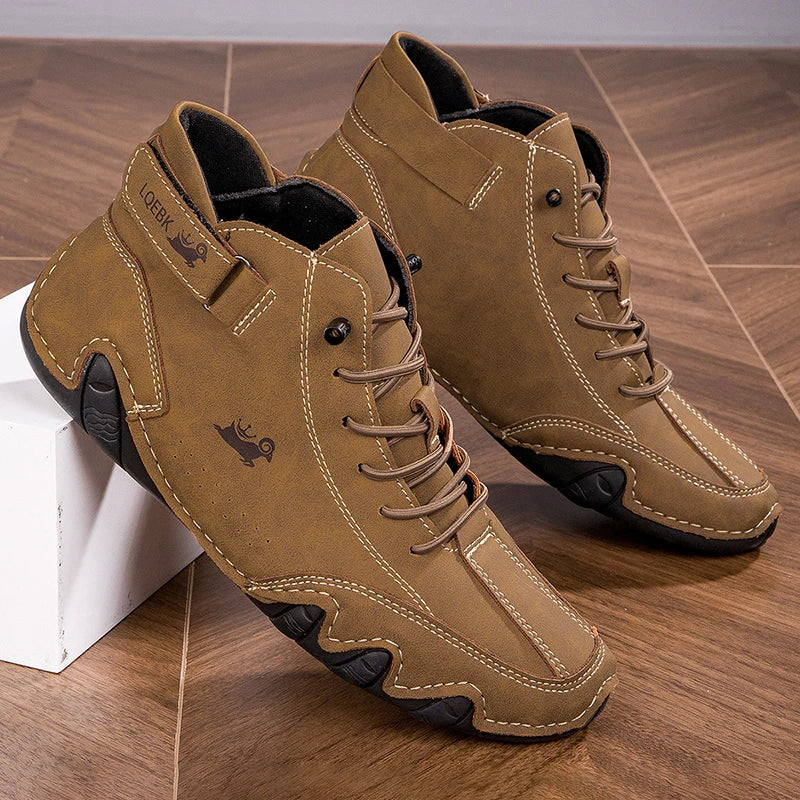 Outdoor Hiking Shoes with Wear-resistant High Top Boots